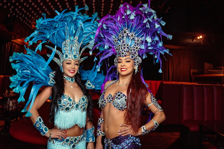 VEGAS MYTHS RE-BUSTED: Showgirls Still Dance on the Strip